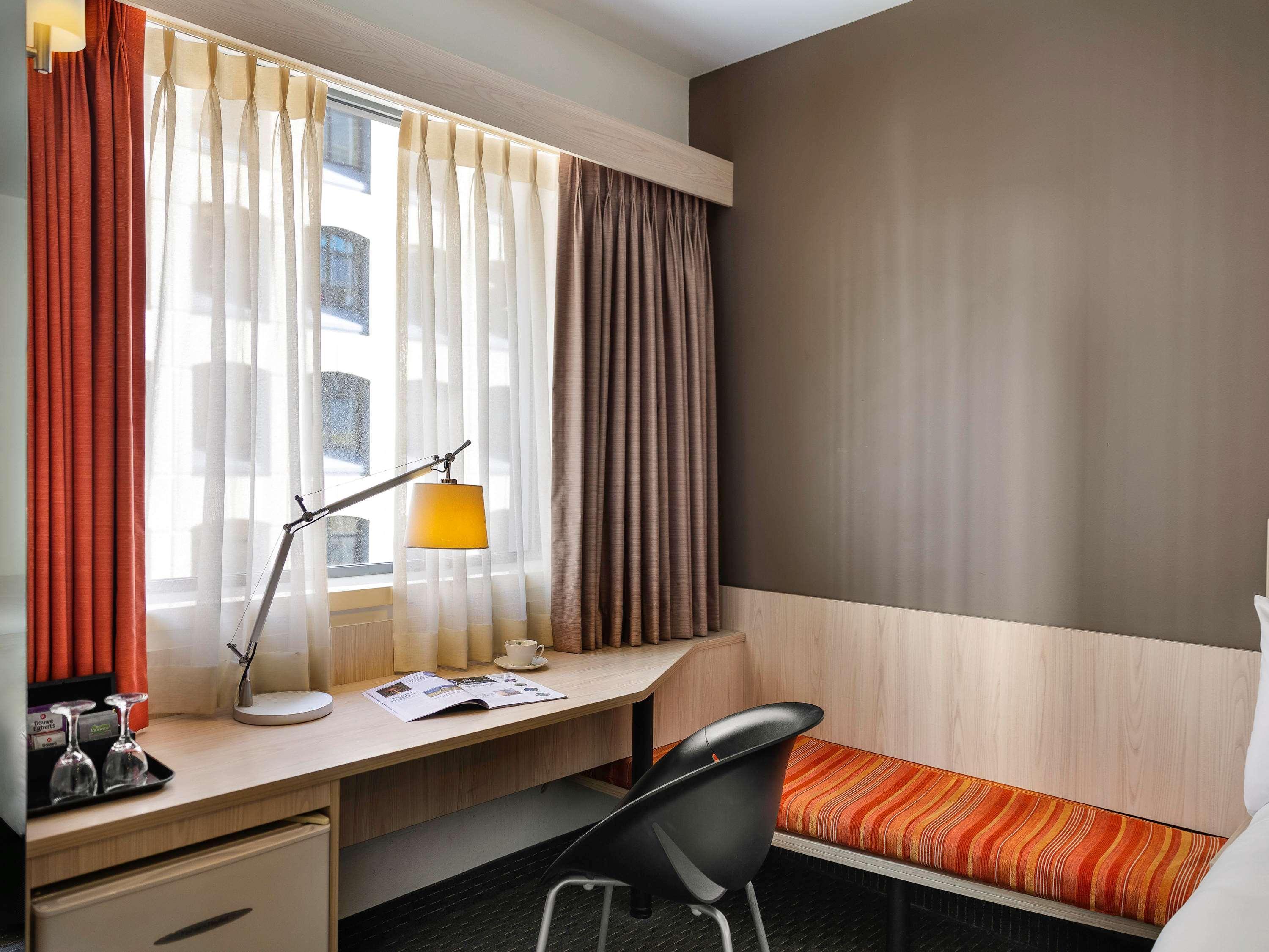 Ibis Wellington Hotel Bagian luar foto