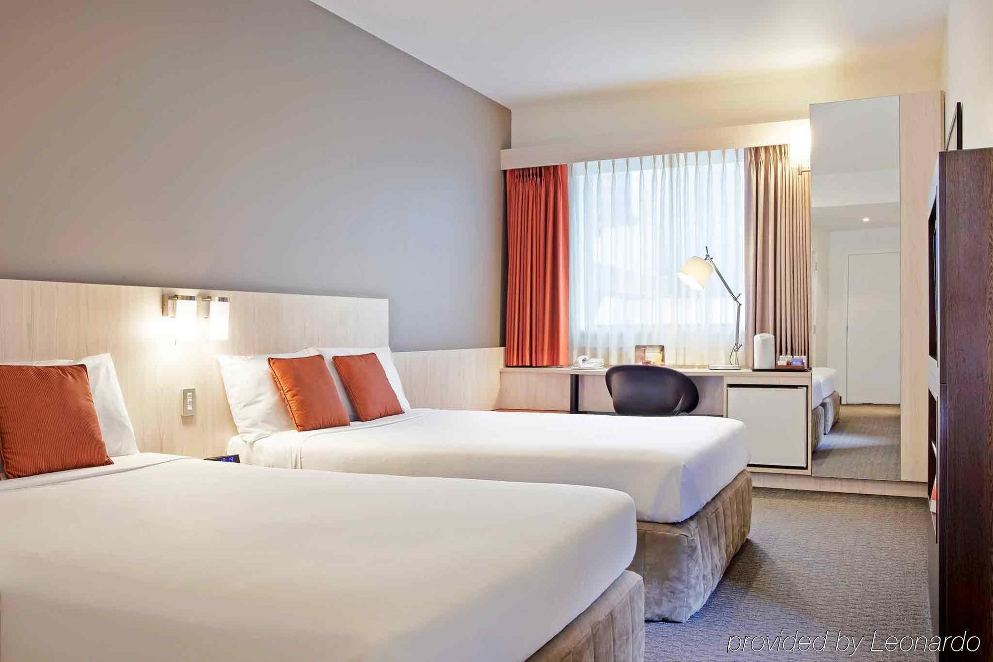 Ibis Wellington Hotel Bagian luar foto