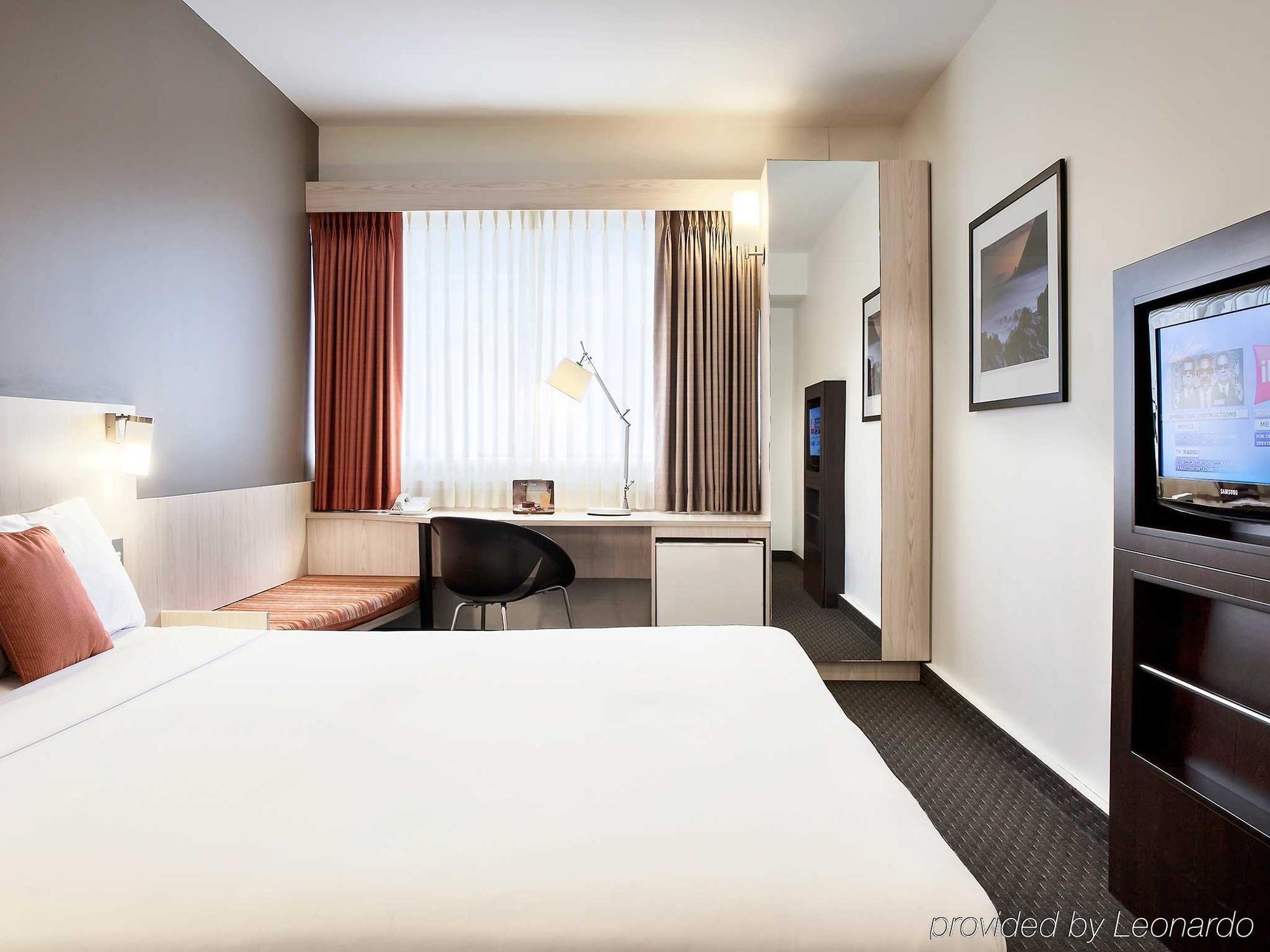 Ibis Wellington Hotel Bagian luar foto